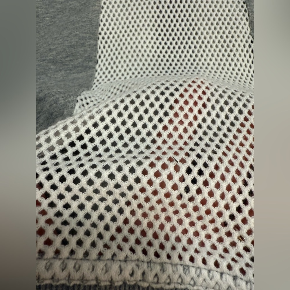 Fabletics - Temecula Zip Up Vest  Mesh Inserts - Gray & White - Size Medium - Picture 12 of 16
